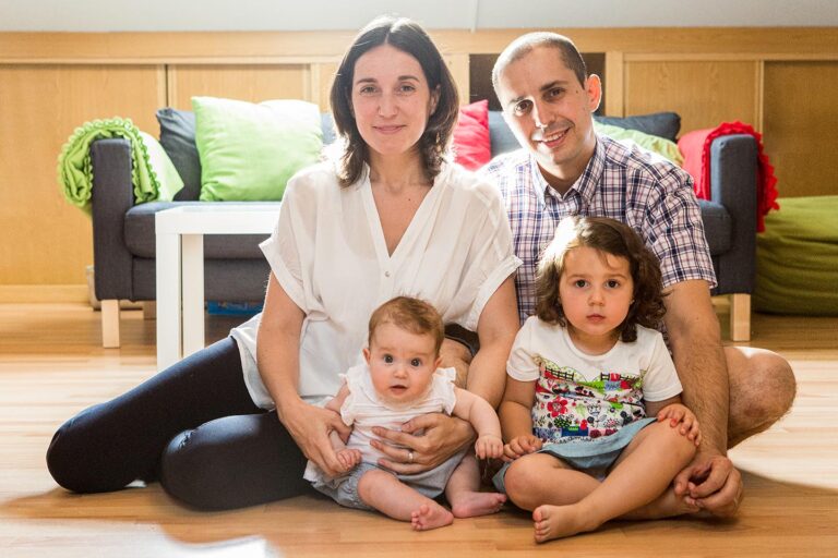 Fotografía de niños y familia en Alcalá de Henares