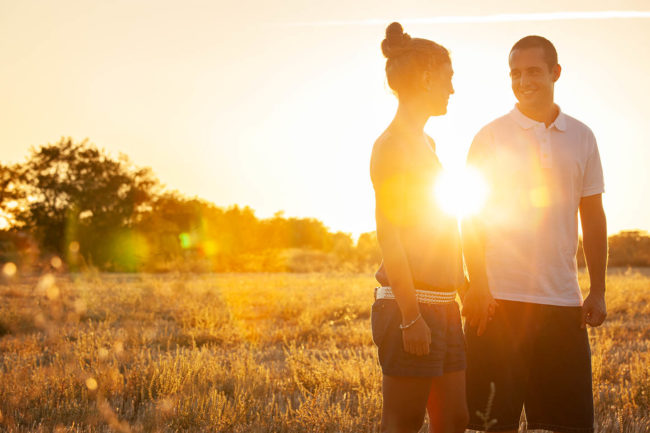 Fotografía de parejas en Alcalá de Henares, sesiones de parejas en Alcalá de Henares
